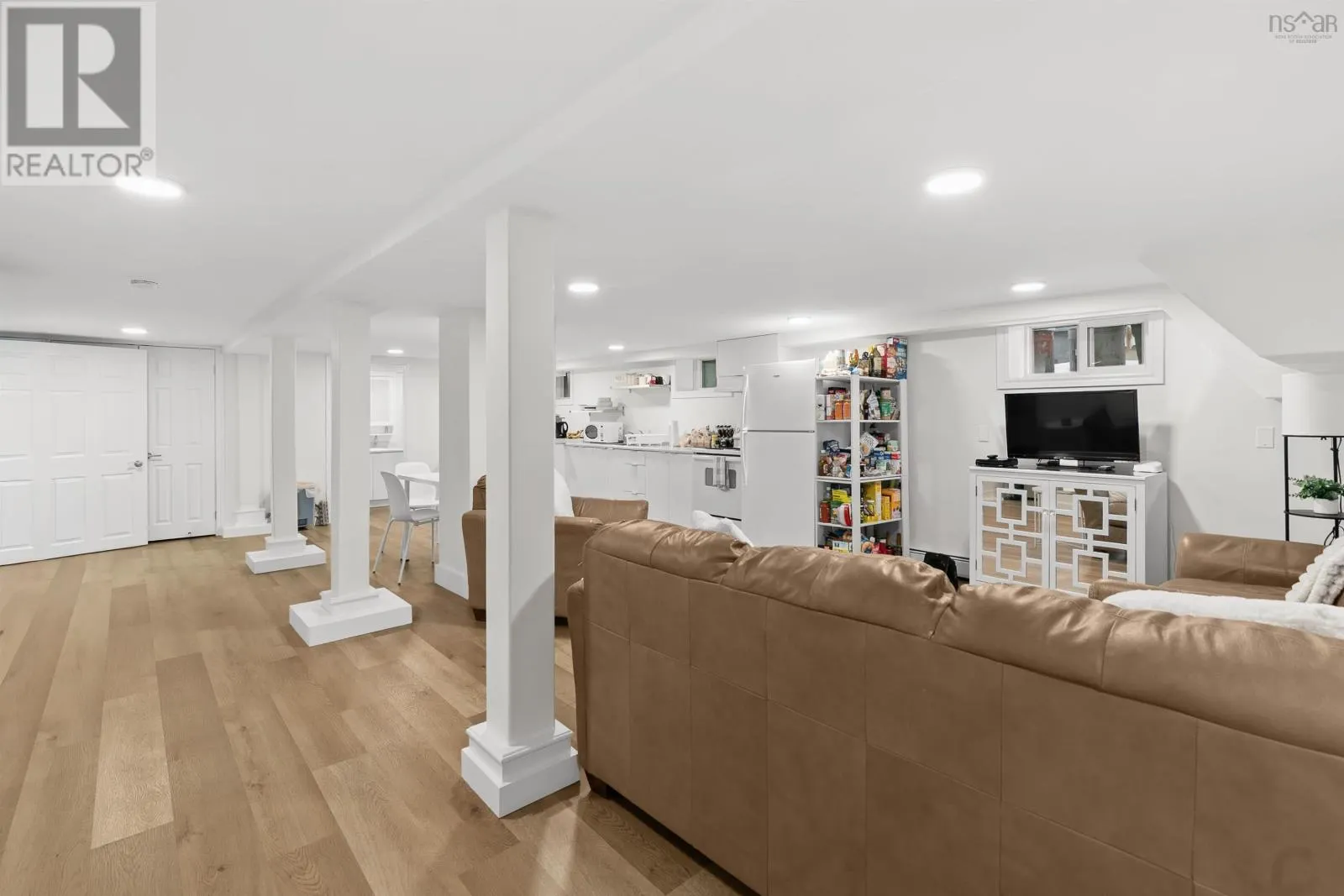 1645 Oxford Street|1647 Oxford Street