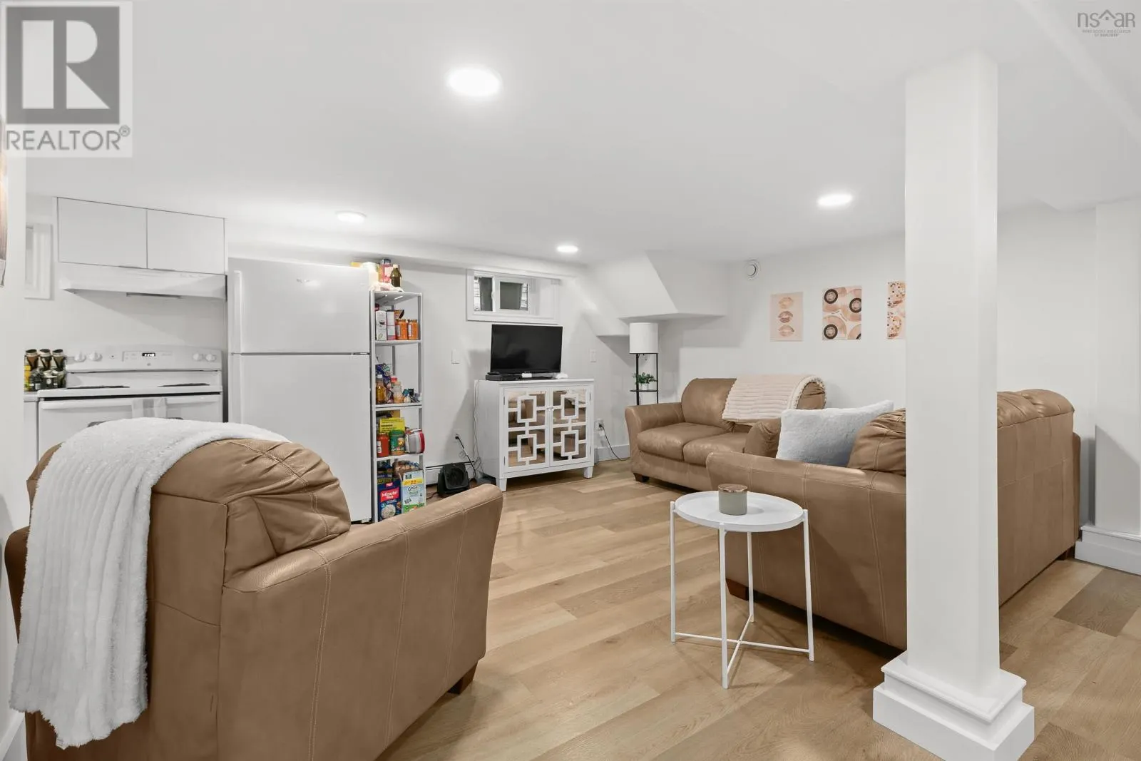 1645 Oxford Street|1647 Oxford Street