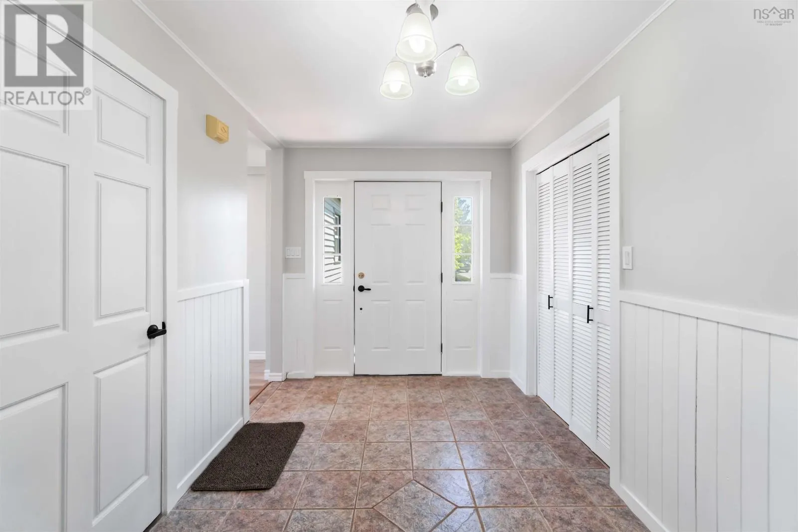 18 Woodman Road