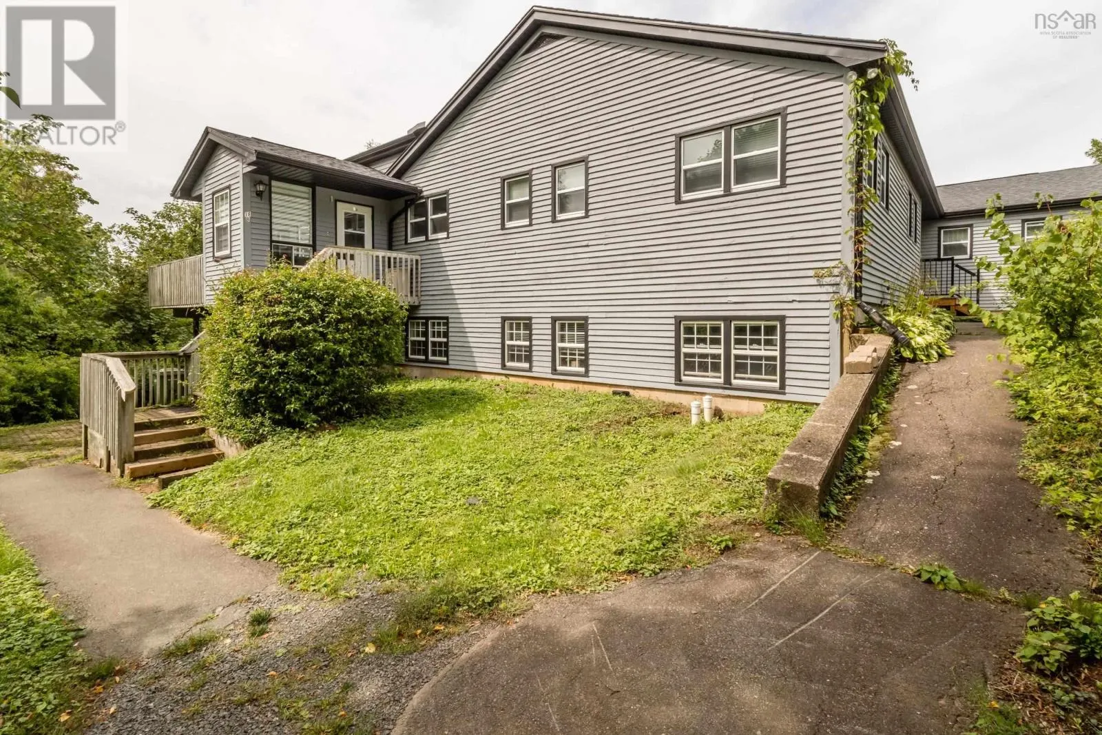 18 Woodman Road