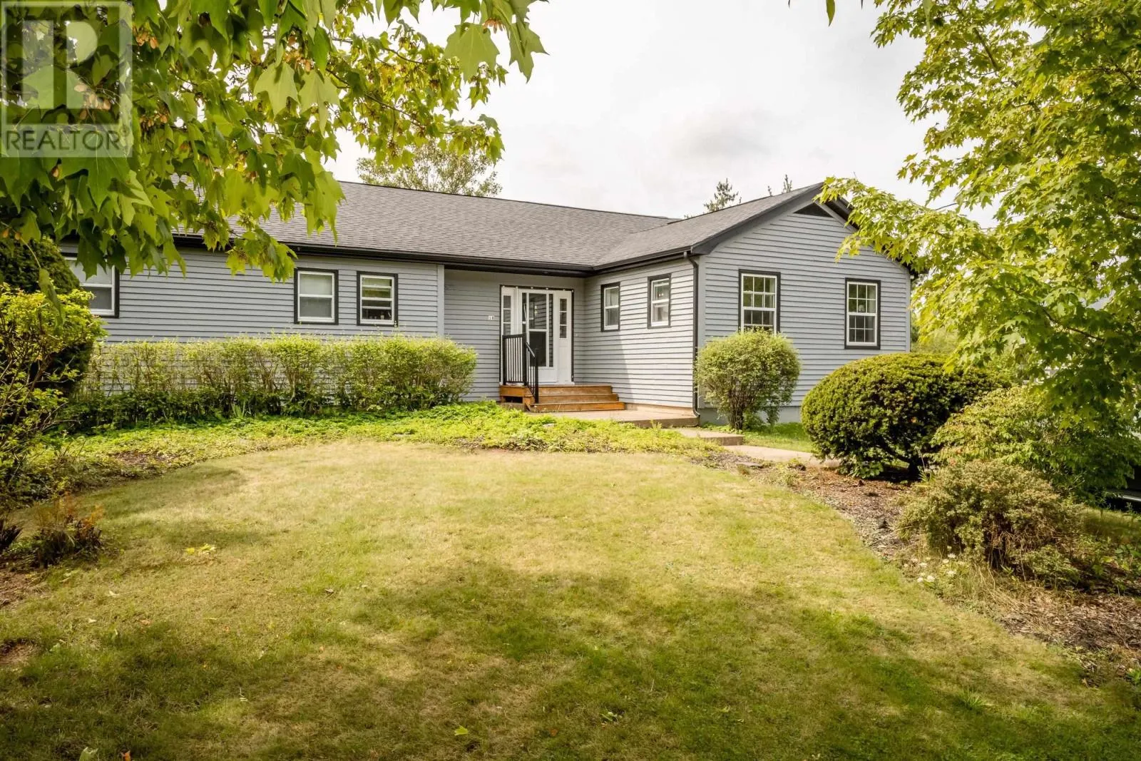 18 Woodman Road