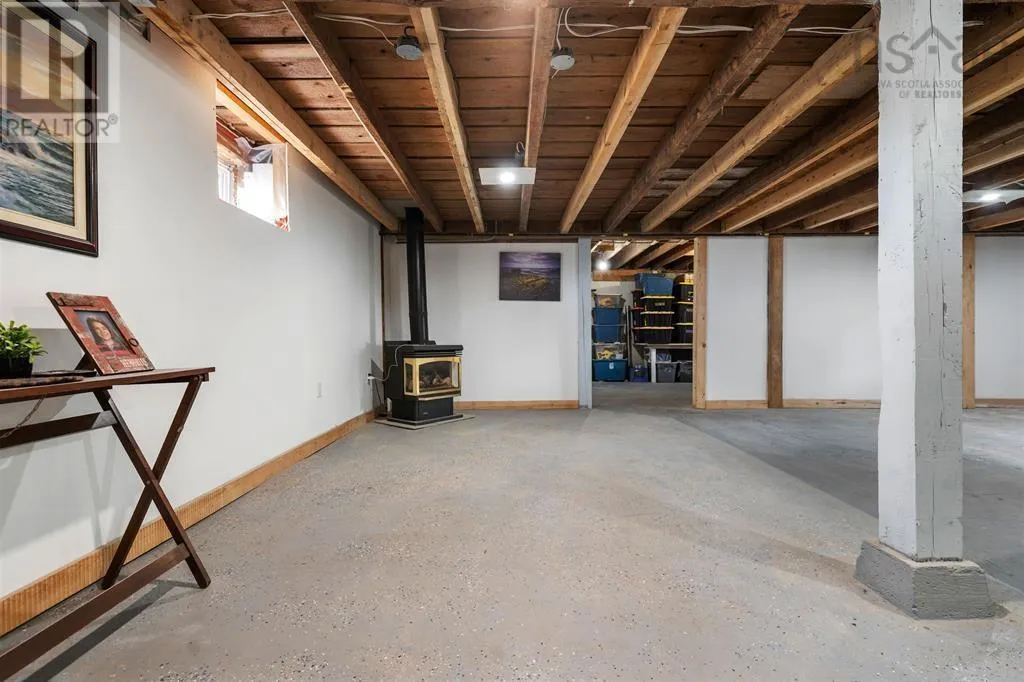 10563 Highway 2