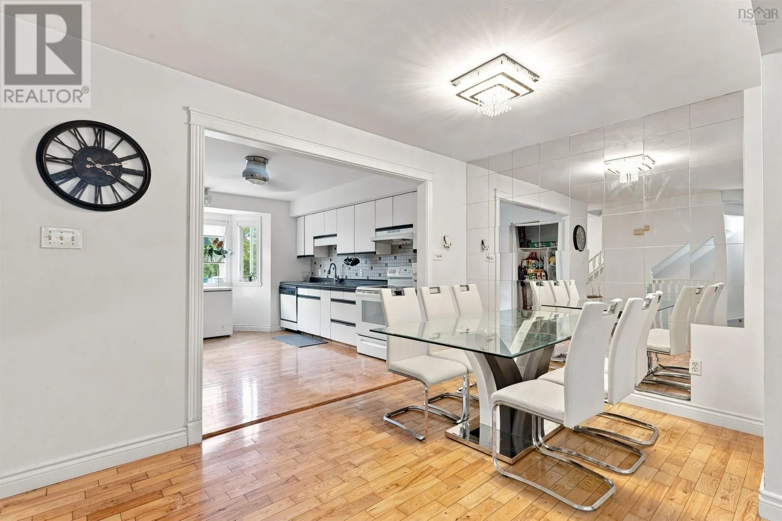 12 Basinview Drive