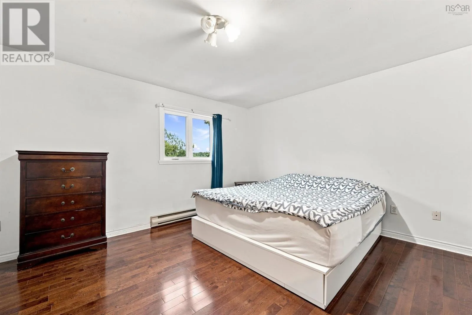 12 Basinview Drive