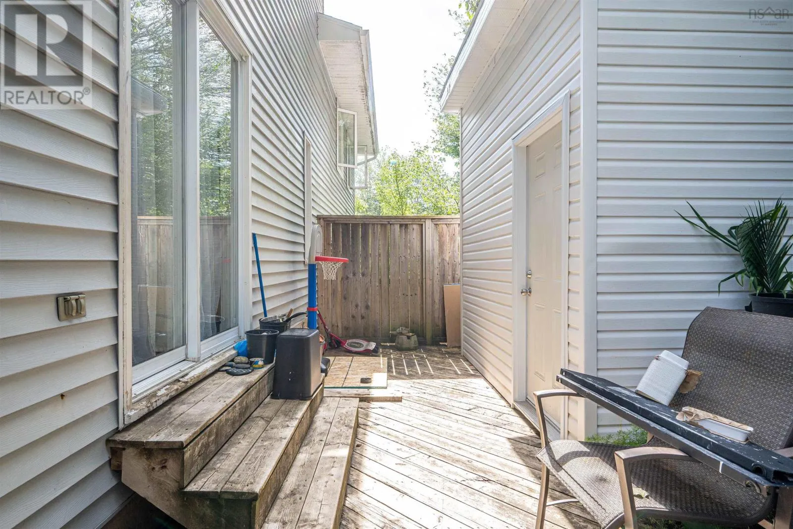 12 Basinview Drive