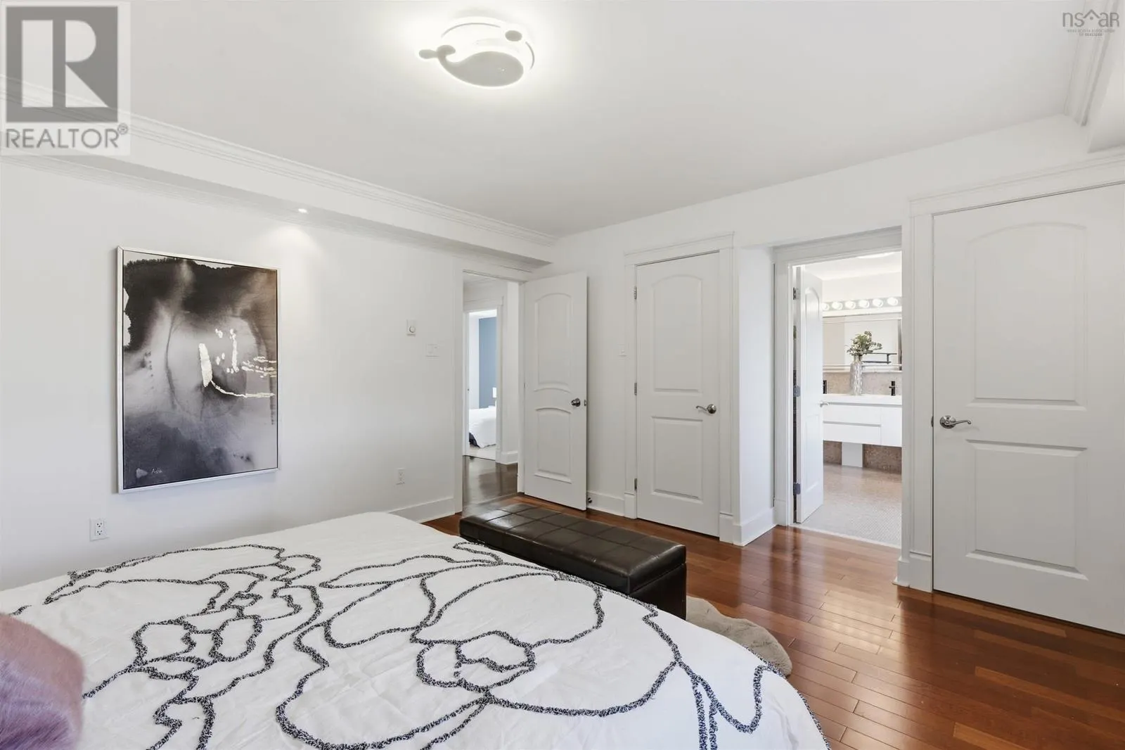 11 Laurentian Drive