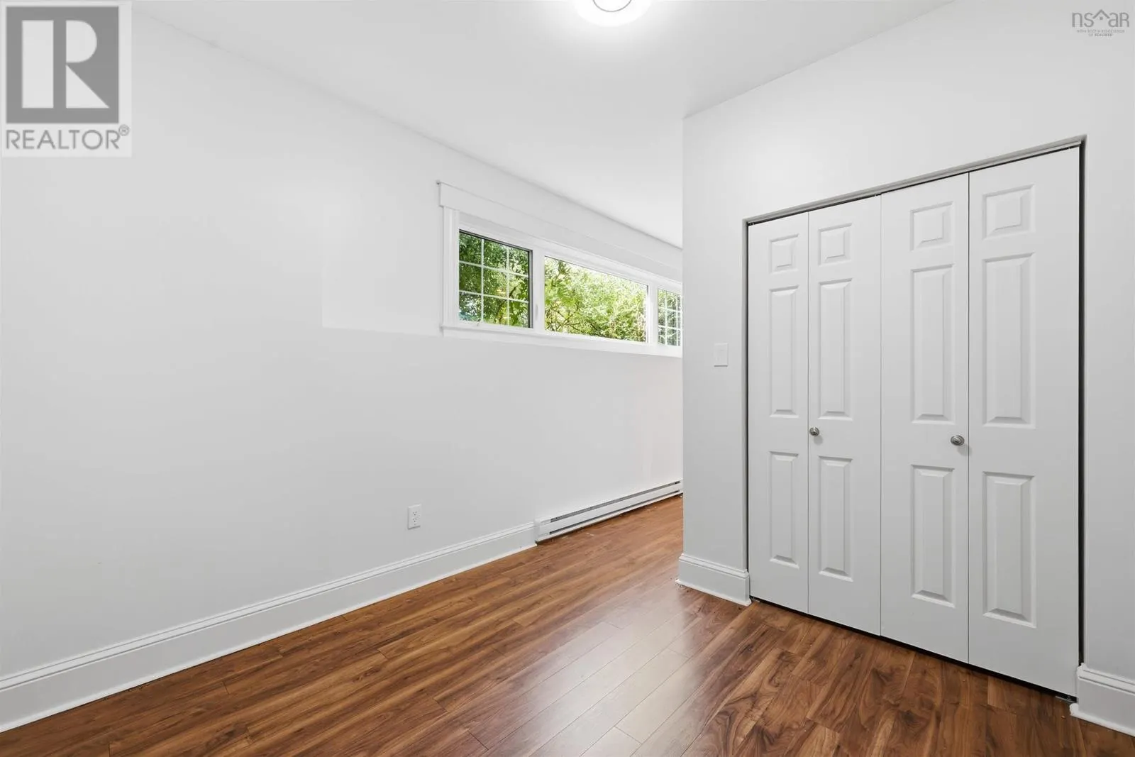 11 Laurentian Drive
