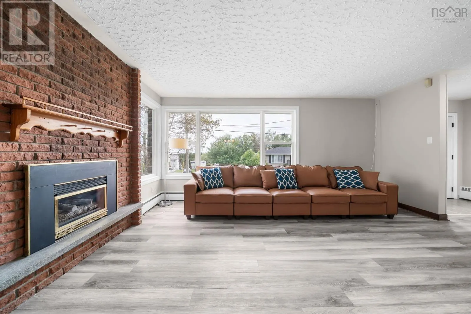 43 Lynn Drive