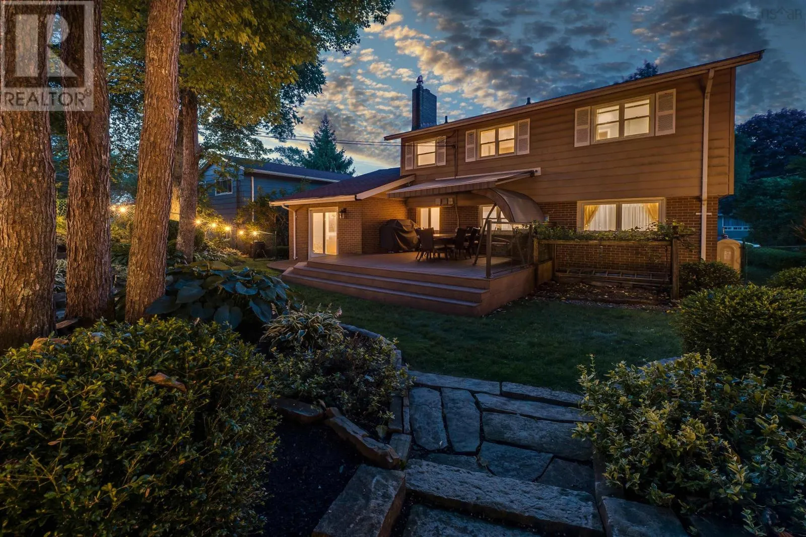 11 Birkdale Crescent
