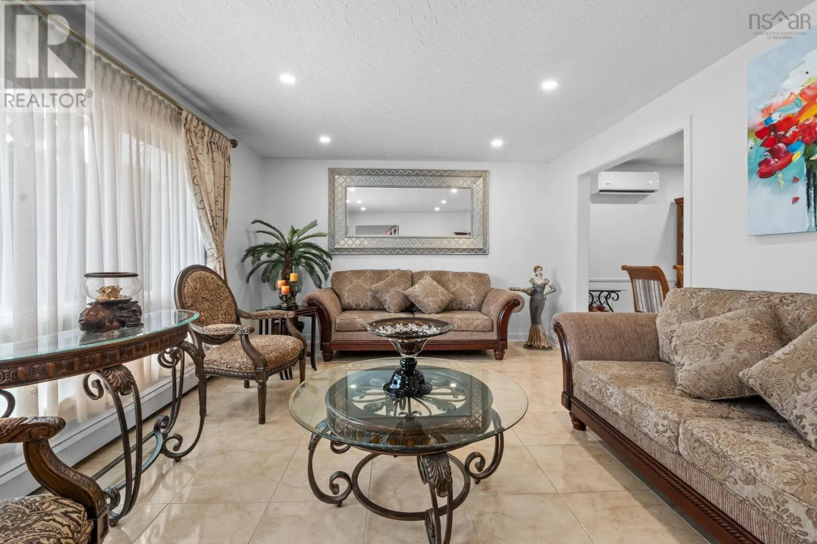 11 Birkdale Crescent