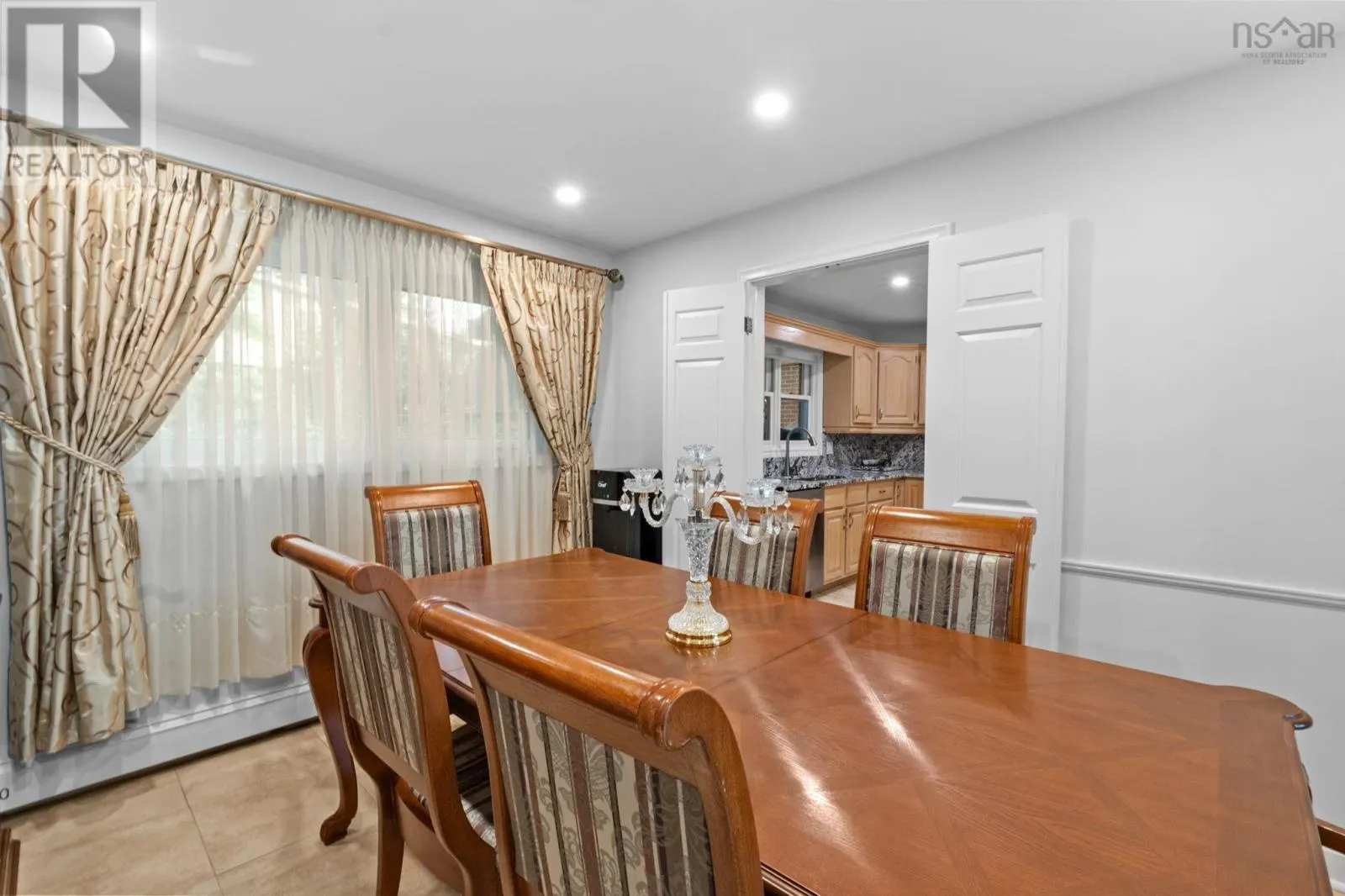 11 Birkdale Crescent
