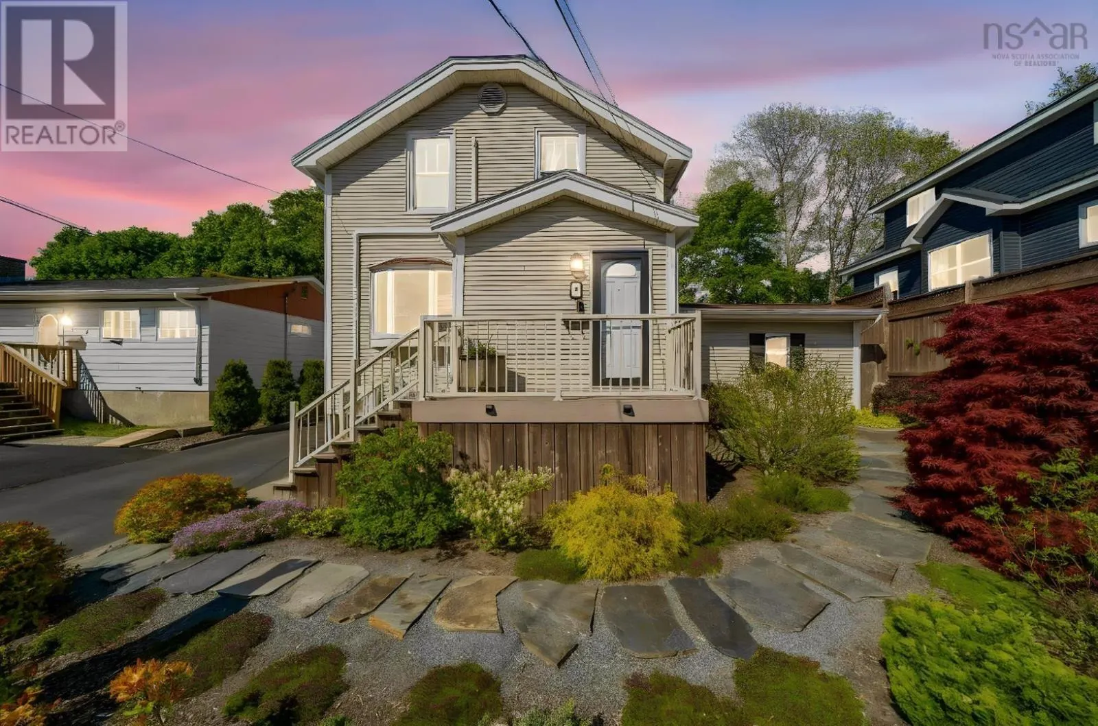 8 Eaton Avenue
