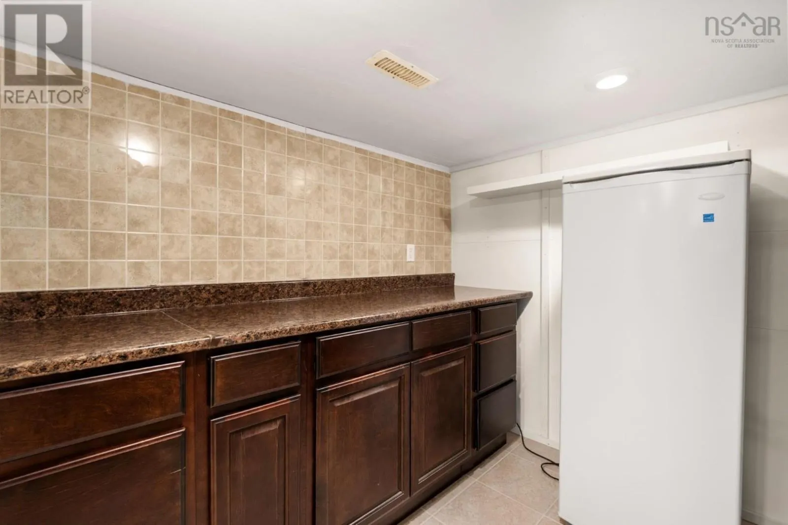 8 Eaton Avenue
