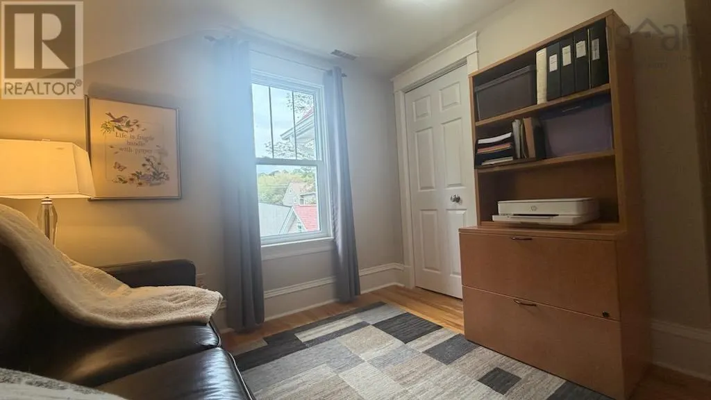 8 Eaton Avenue