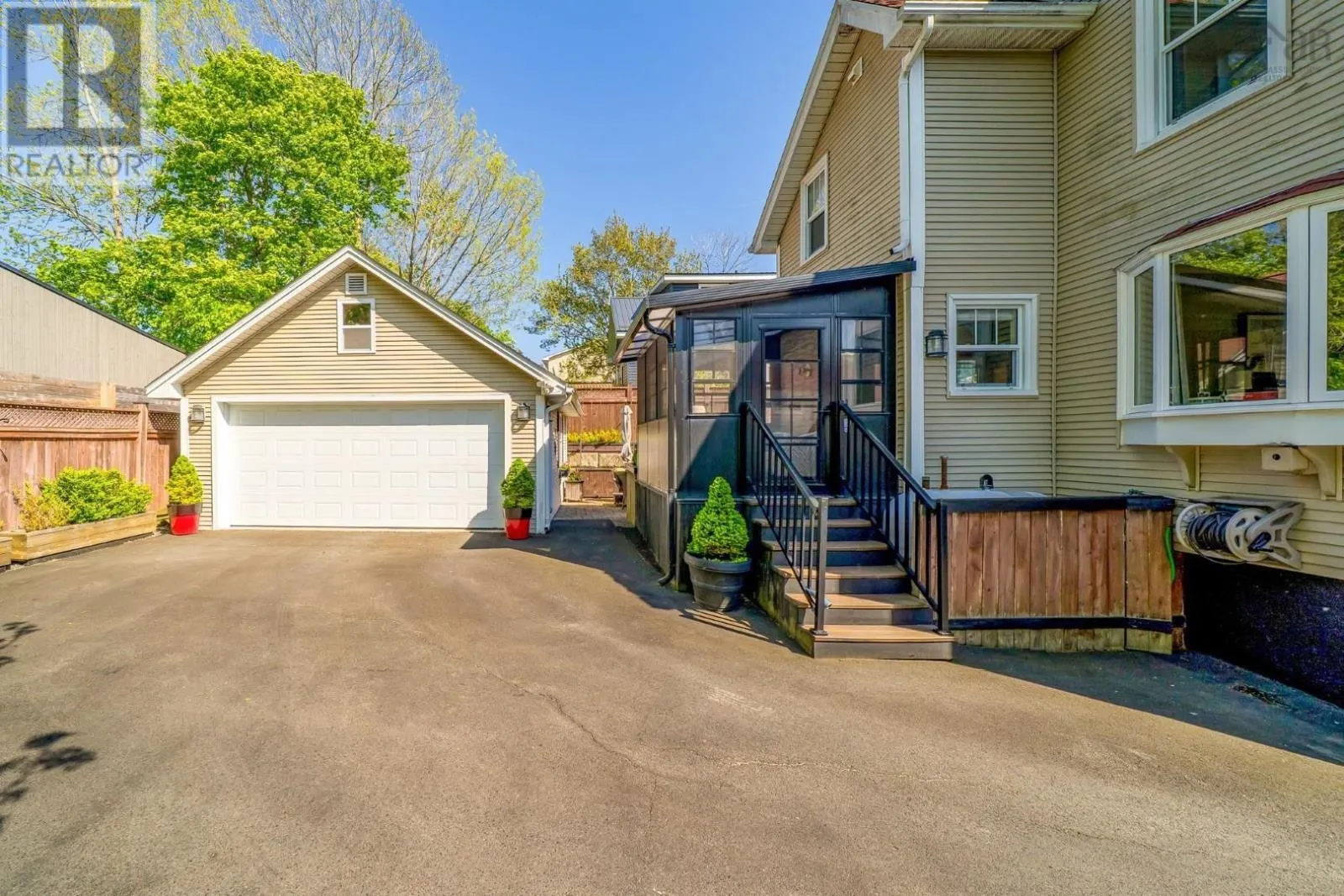 8 Eaton Avenue