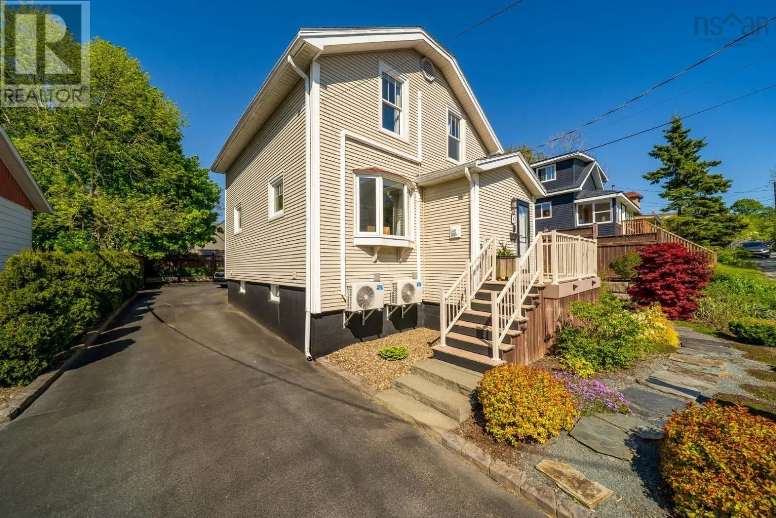 8 Eaton Avenue
