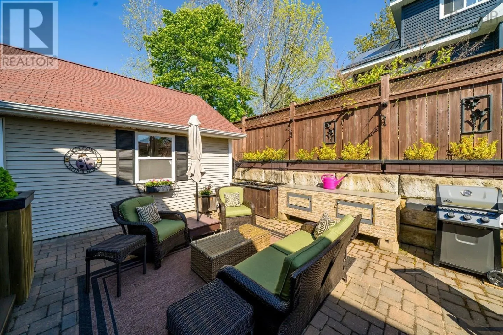 8 Eaton Avenue