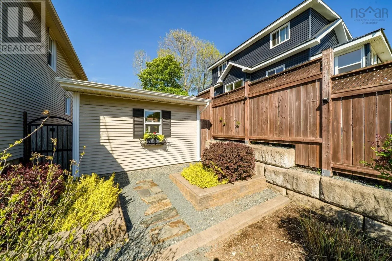 8 Eaton Avenue