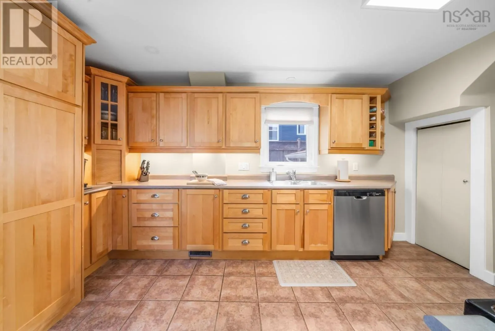 8 Eaton Avenue