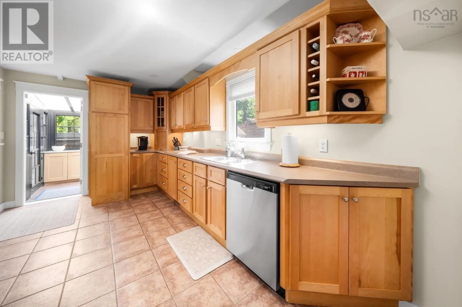 8 Eaton Avenue