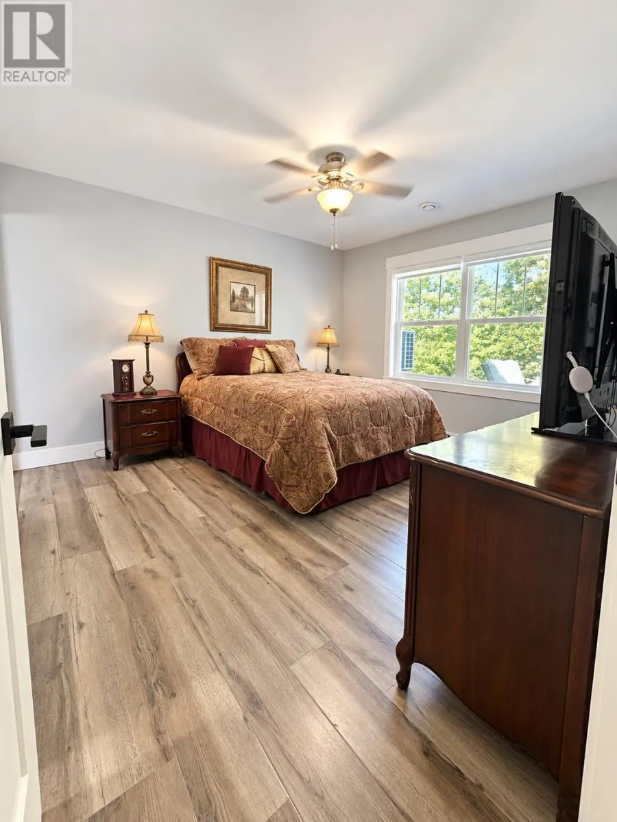 48 Stephanie Drive