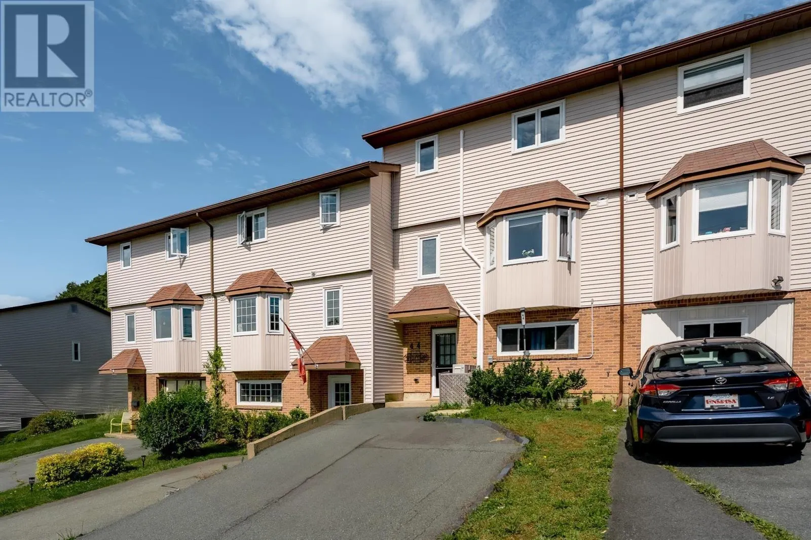 44 Collins Grove