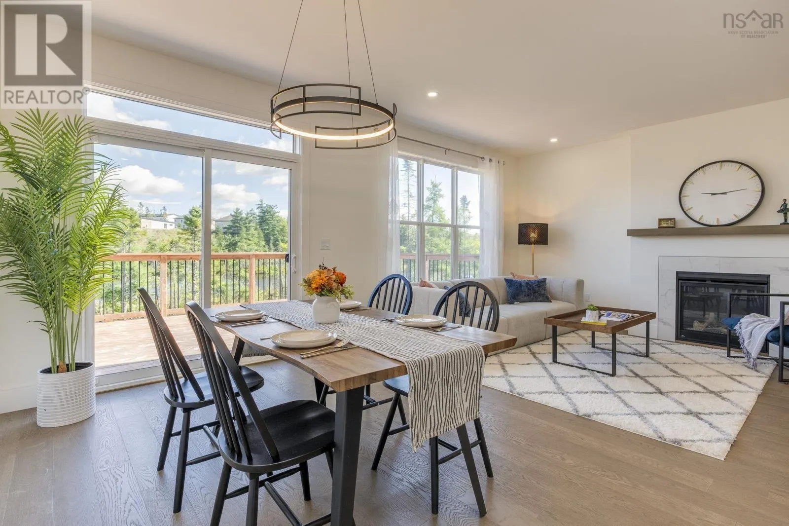 50 Breaktrail Drive