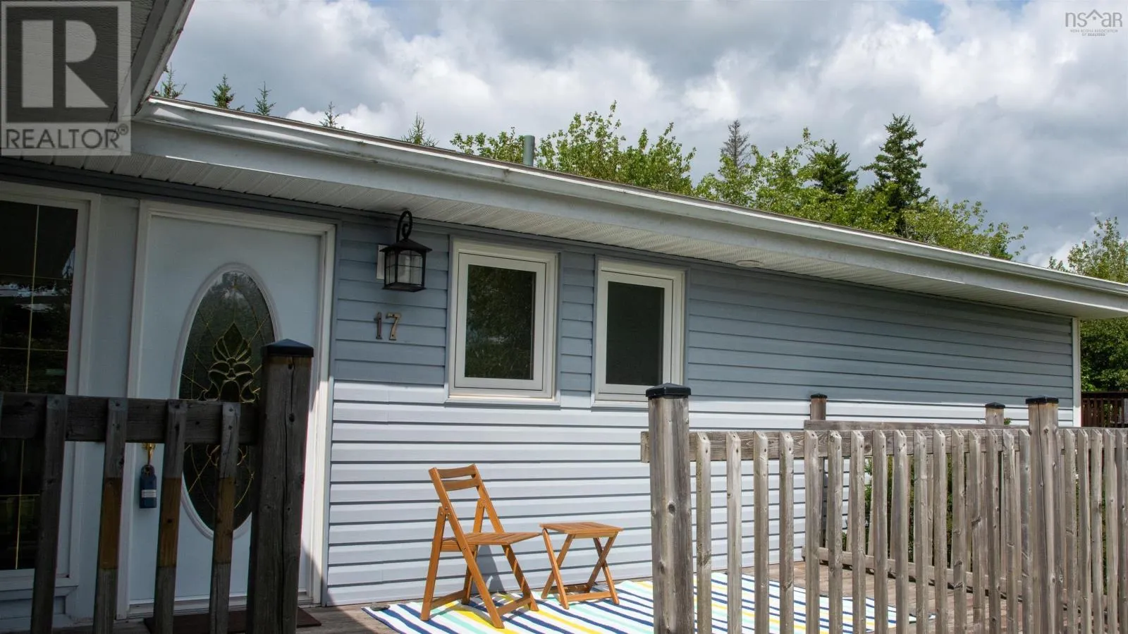 17 Maple Drive