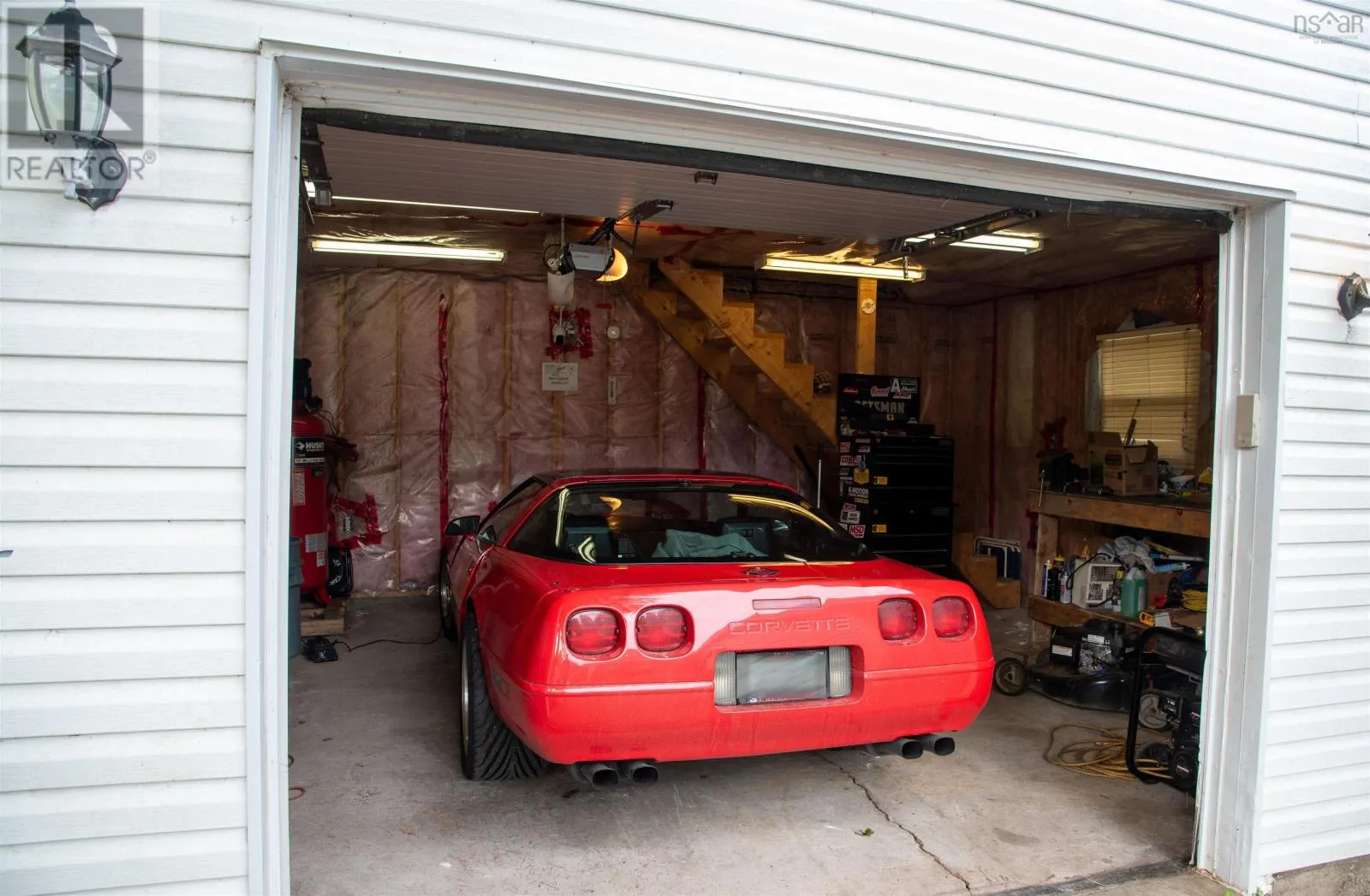 17 Maple Drive
