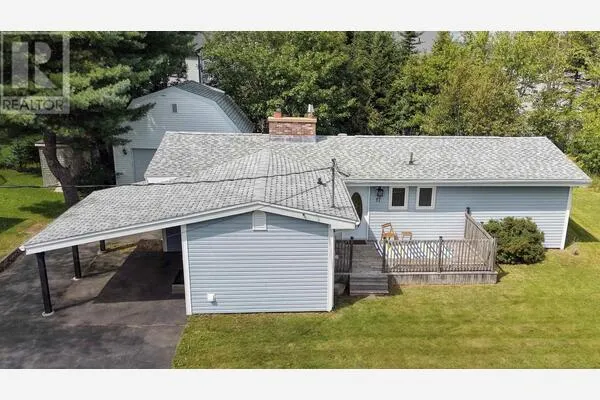 17 Maple Drive