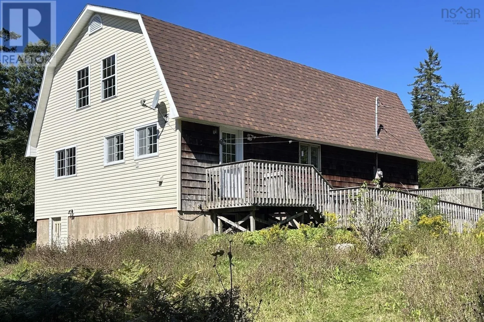 1270 New Russell Road