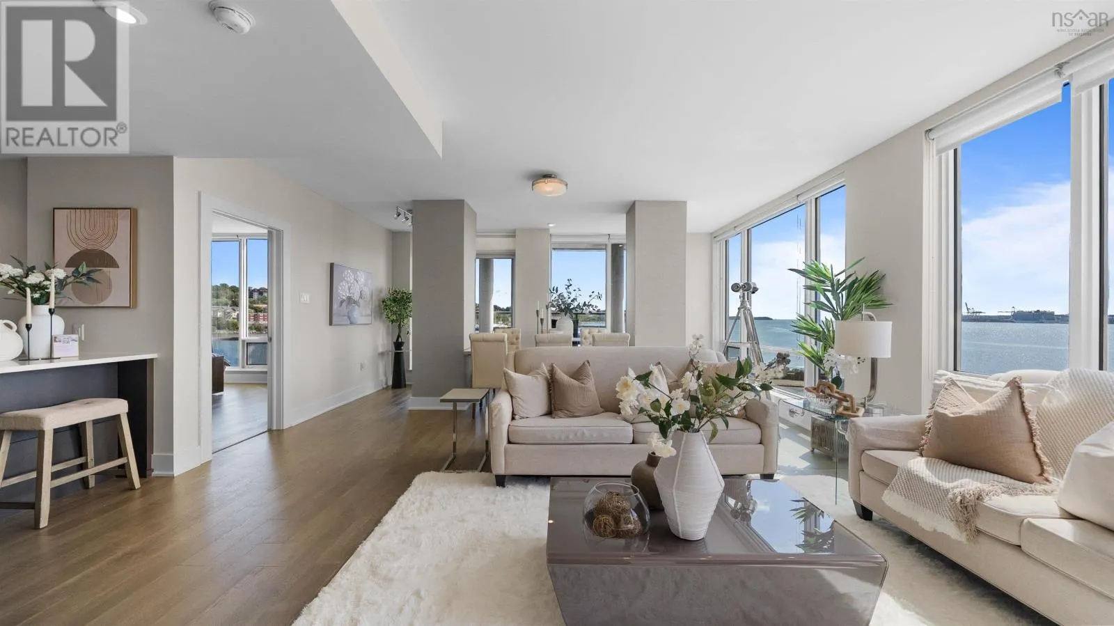 303 67 Kings Wharf Place