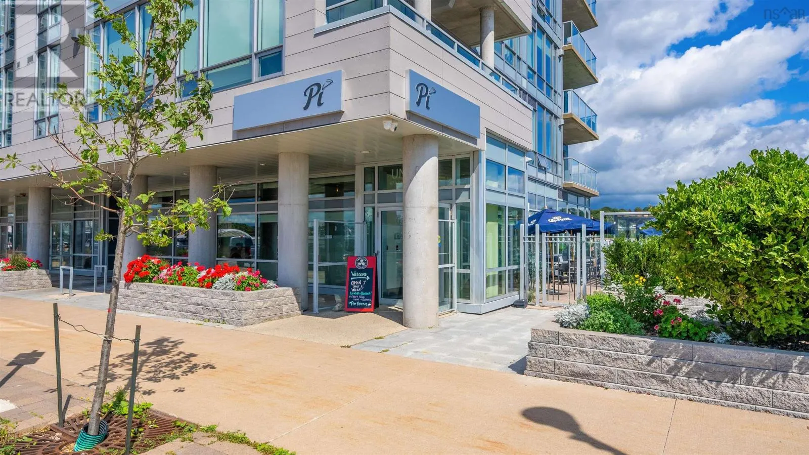 303 67 Kings Wharf Place