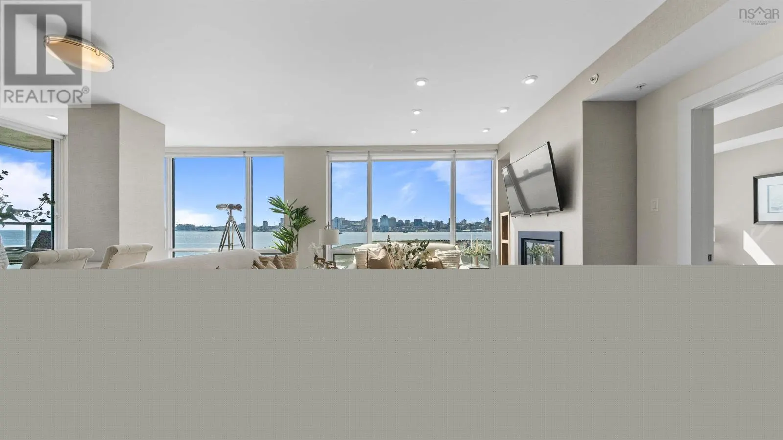 303 67 Kings Wharf Place