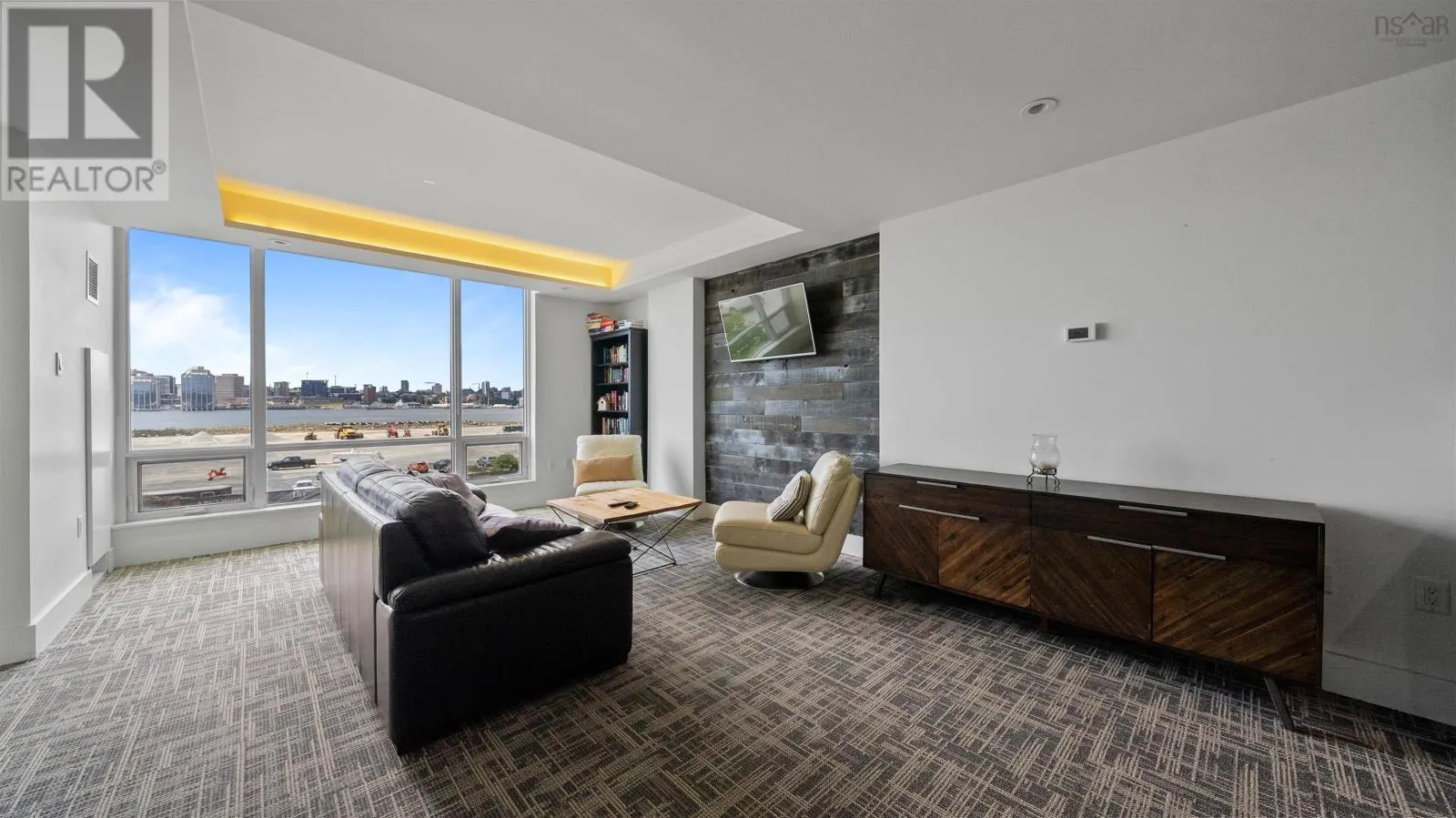 303 67 Kings Wharf Place