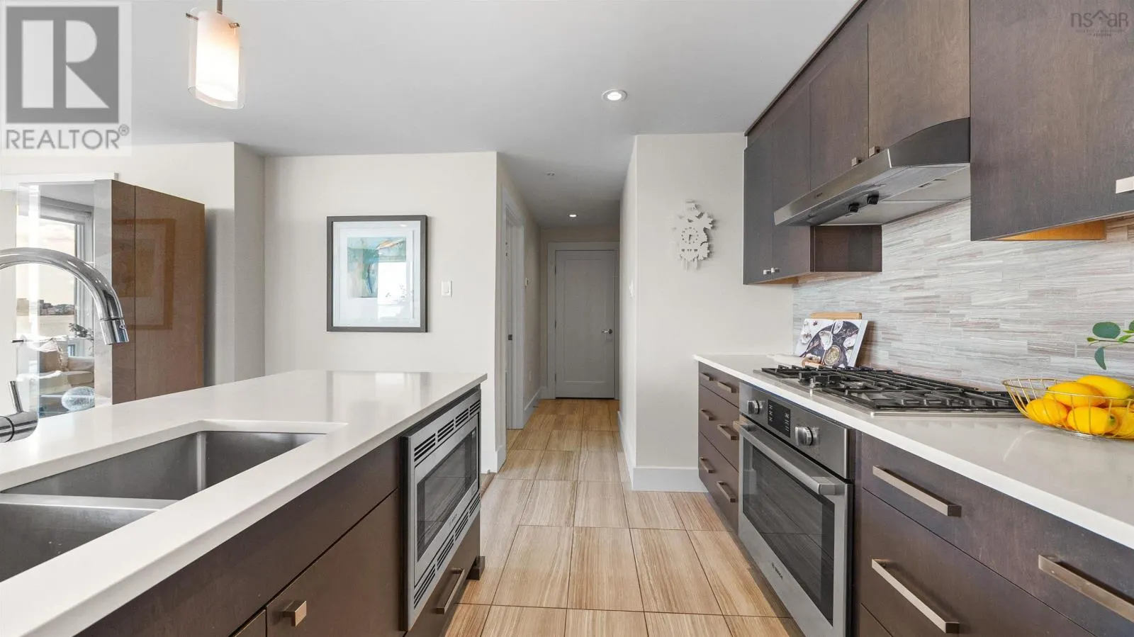 303 67 Kings Wharf Place