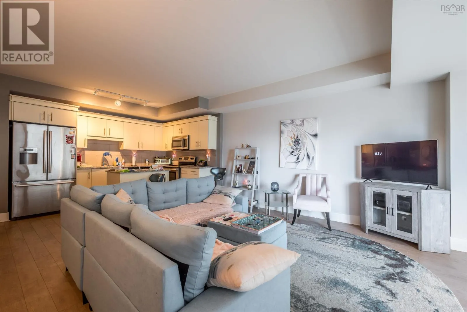 304 15 Kings Wharf Place