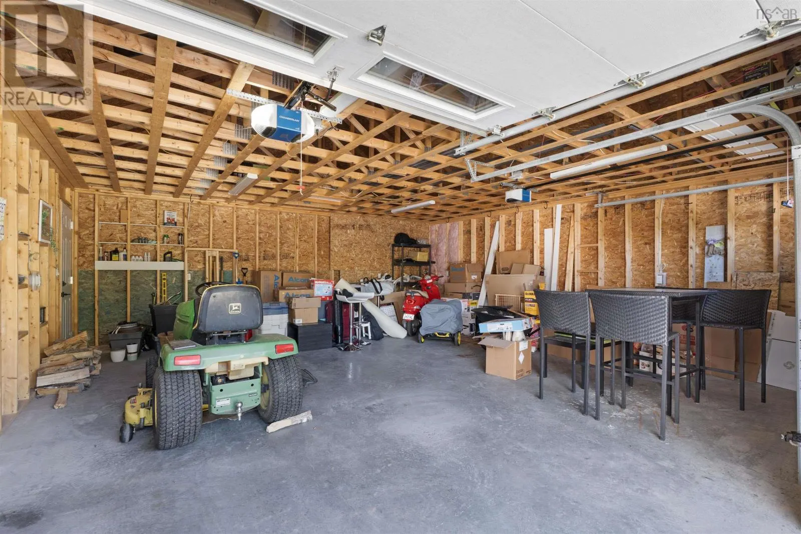 6230 Highway 2