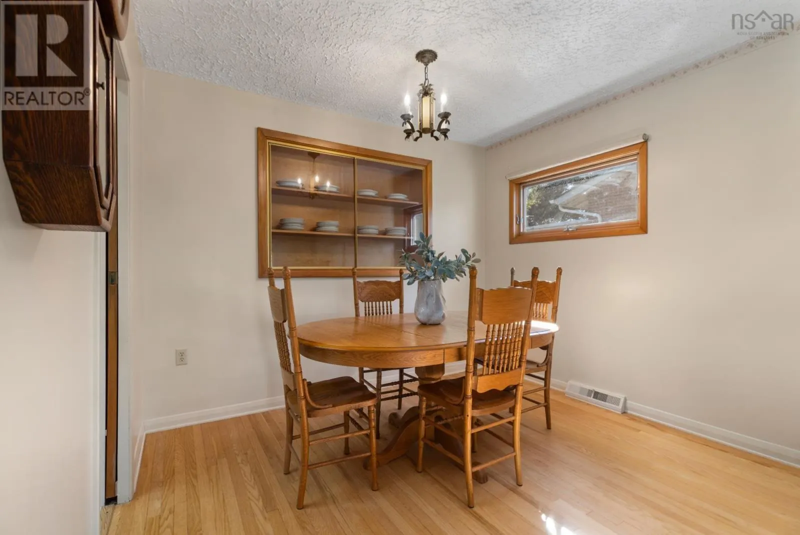 8 Muriel Avenue