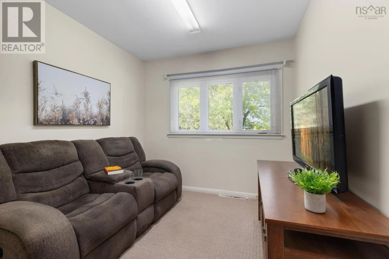 8 Muriel Avenue
