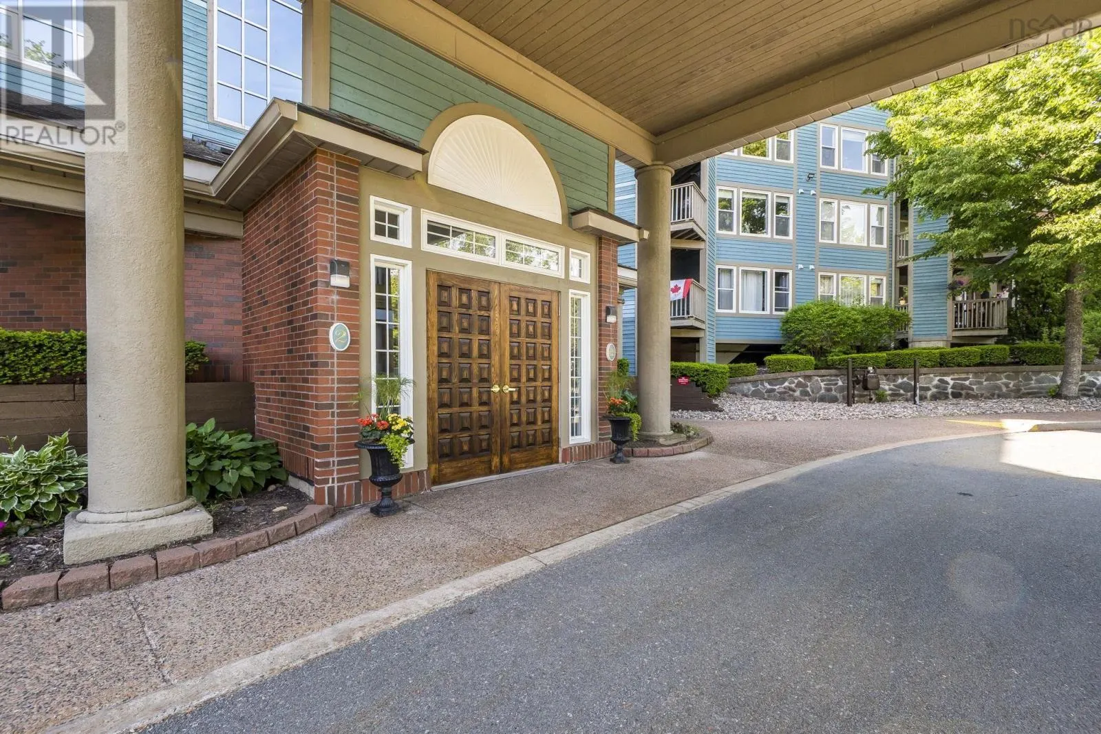 301 2 Lake Drive