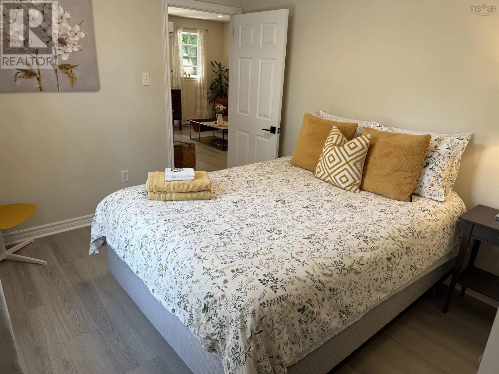 6022/6024 Lady Hammond Road