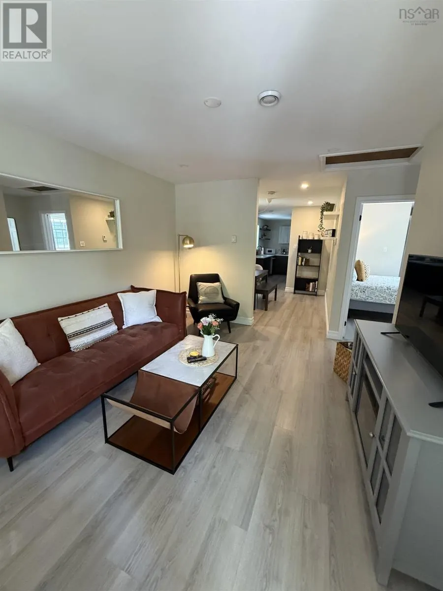 6022/6024 Lady Hammond Road