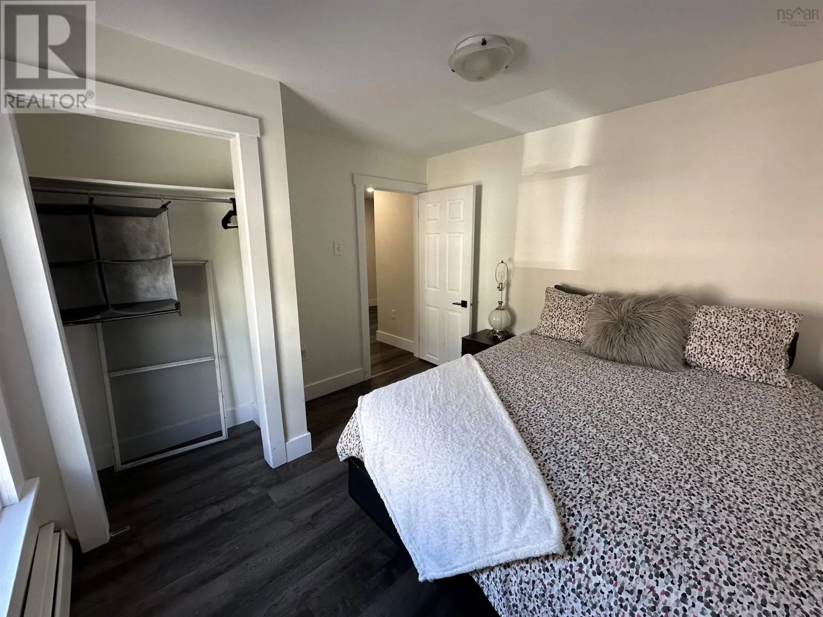 6022/6024 Lady Hammond Road