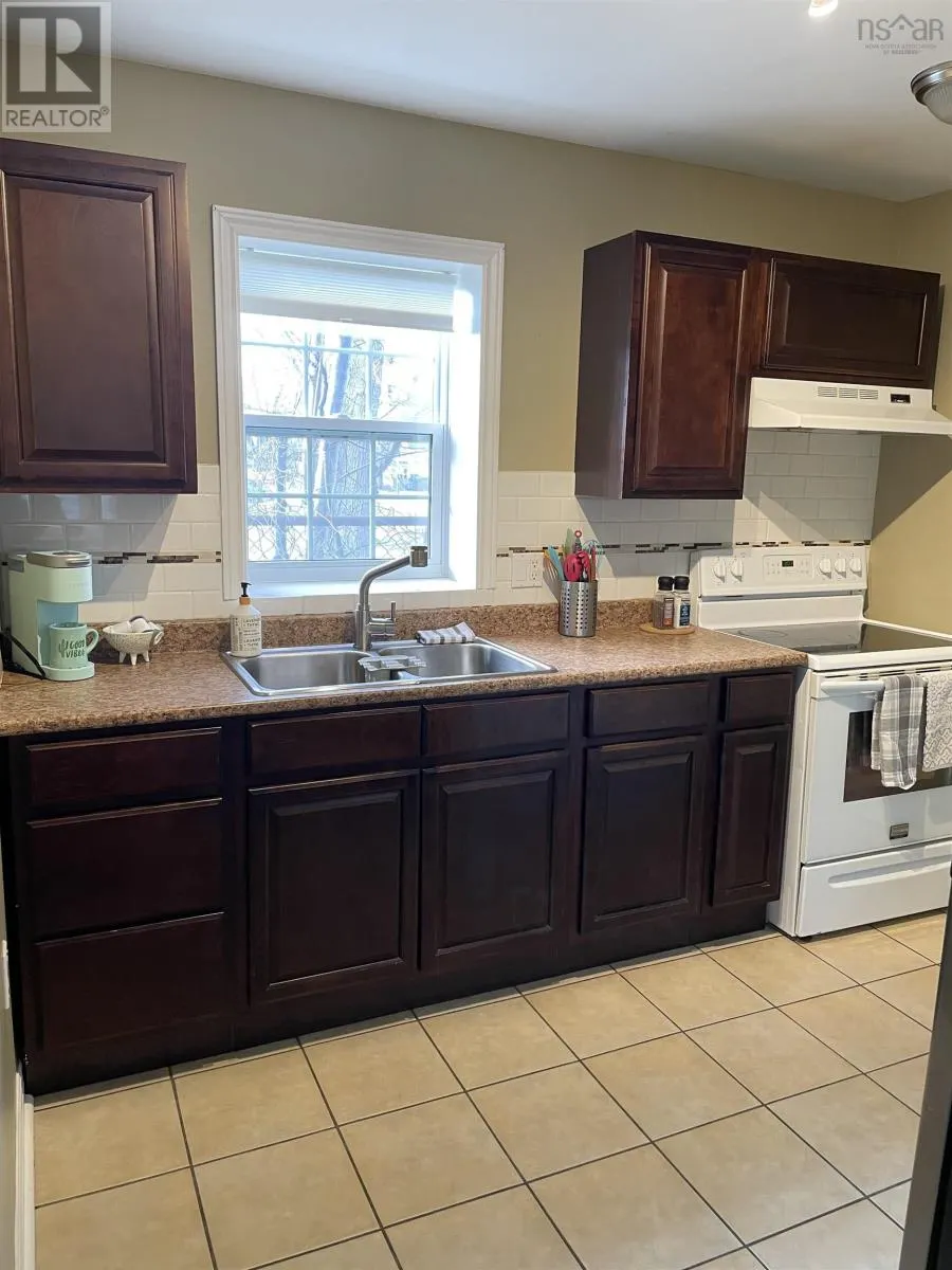 6022/6024 Lady Hammond Road
