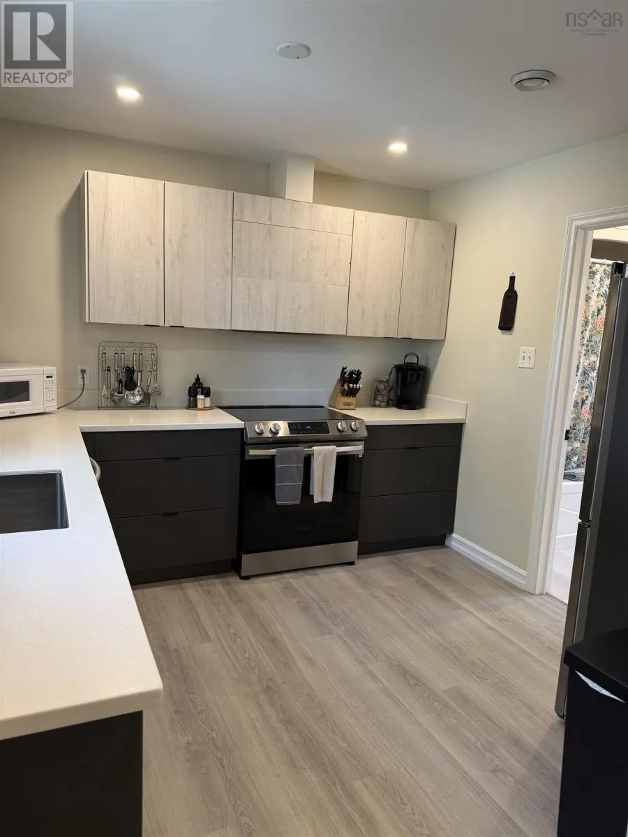 6022/6024 Lady Hammond Road