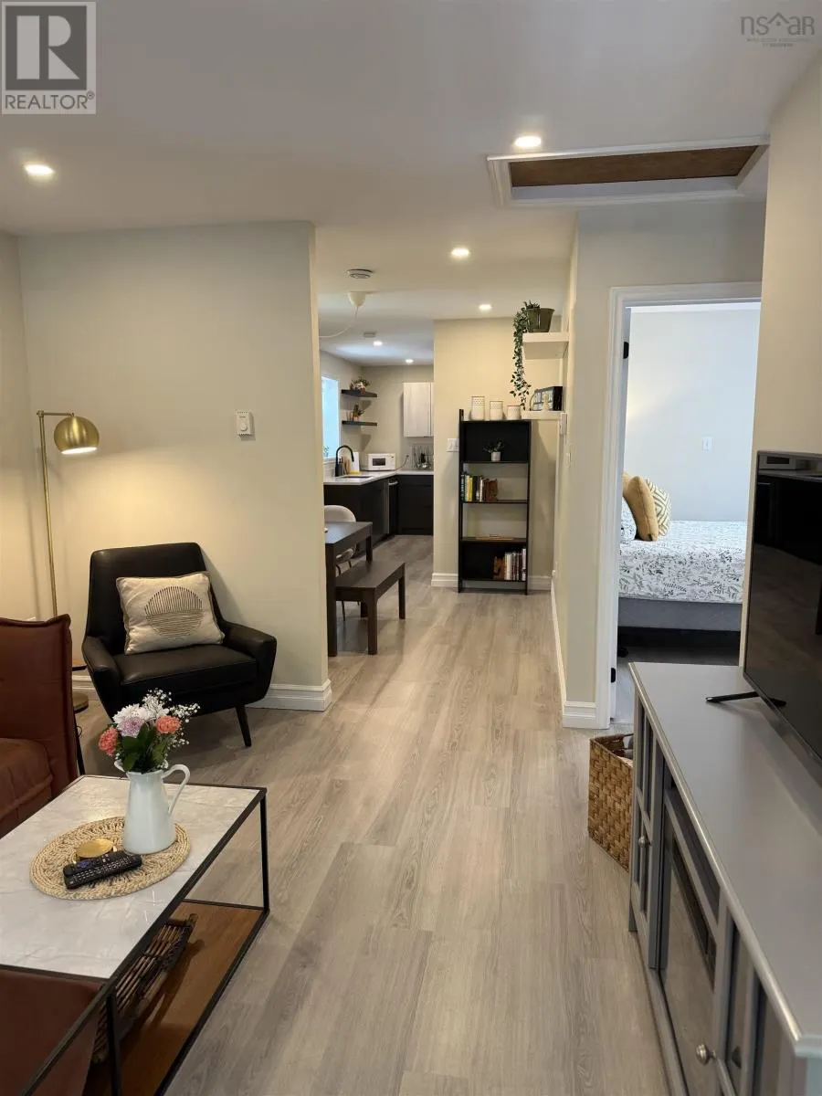 6022/6024 Lady Hammond Road