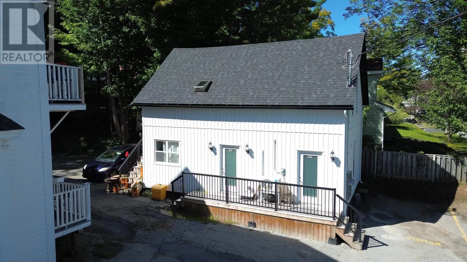 11 Churchill Street|98 Dufferin Street