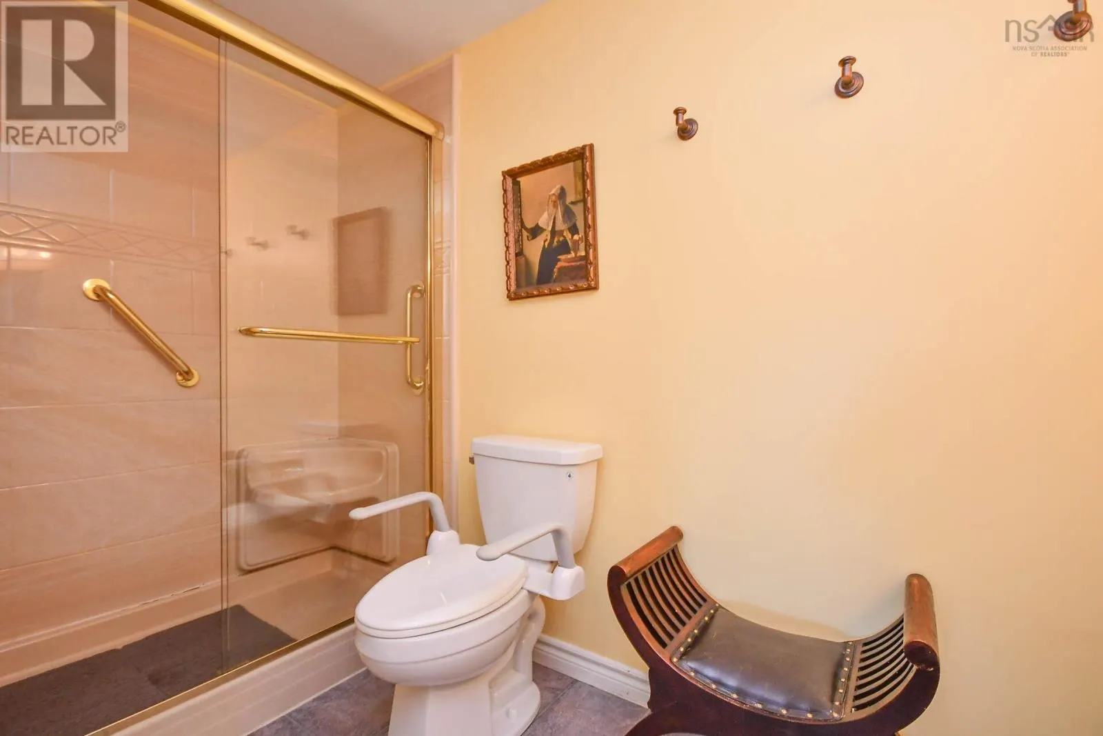202 50 Waterfront Drive