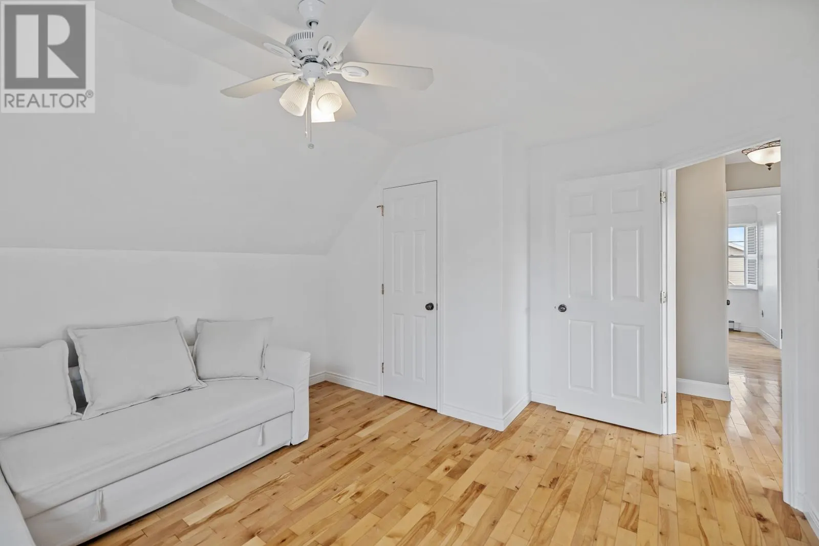 10 Jake Drive